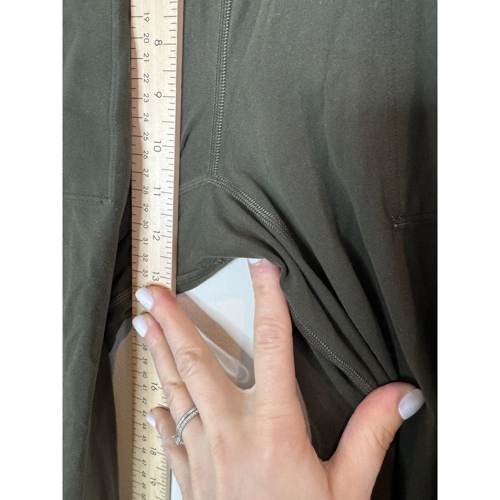 Lululemon Jogger Pants Womens 6 Green Lightweight Woven High Rise Pockets - Picture 5 of 9